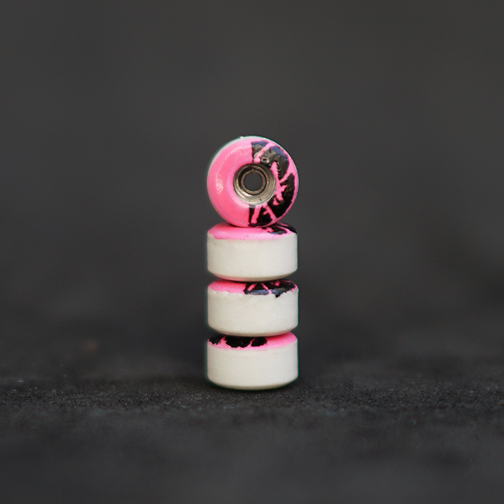 RV2 Inverted Oak Wuitton Pink