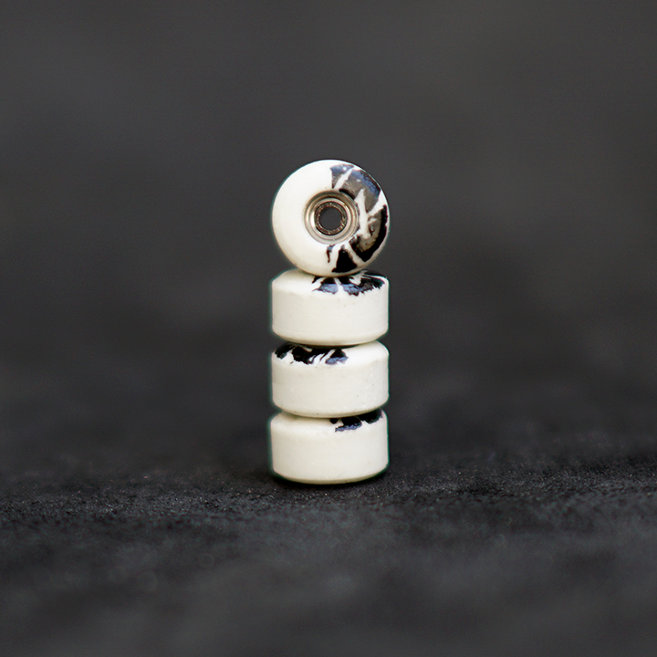 RV2 Inverted Oak Wuitton White