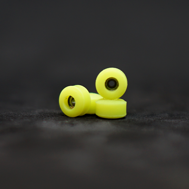 RV2 Acid Green