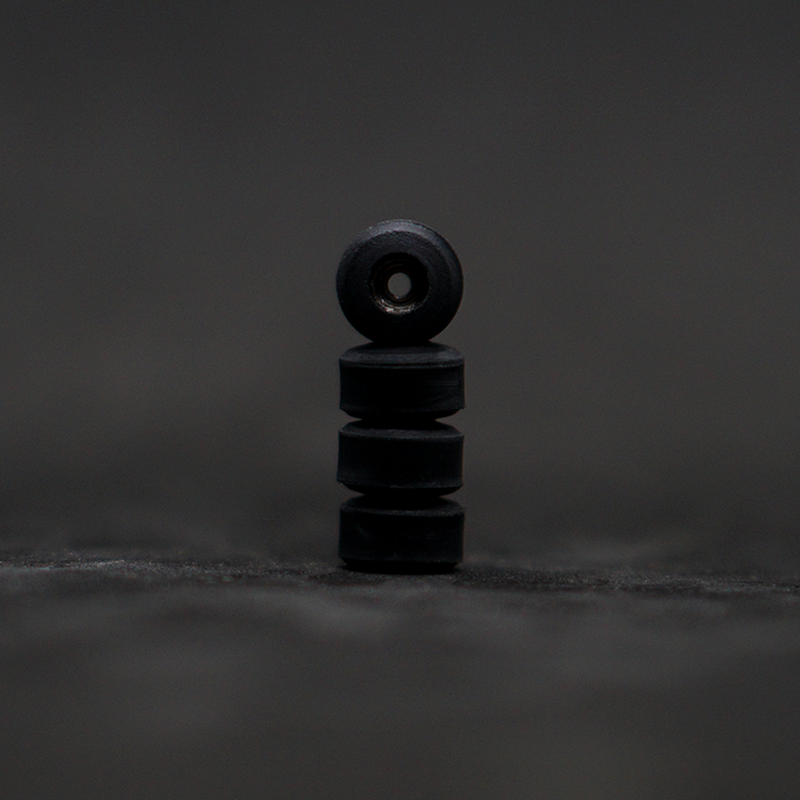 RV2 Black