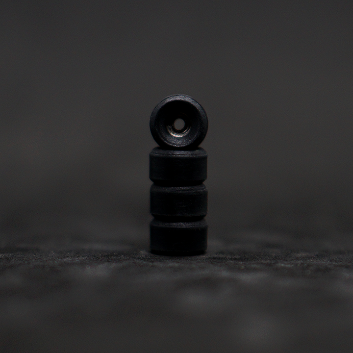 RV2V Black